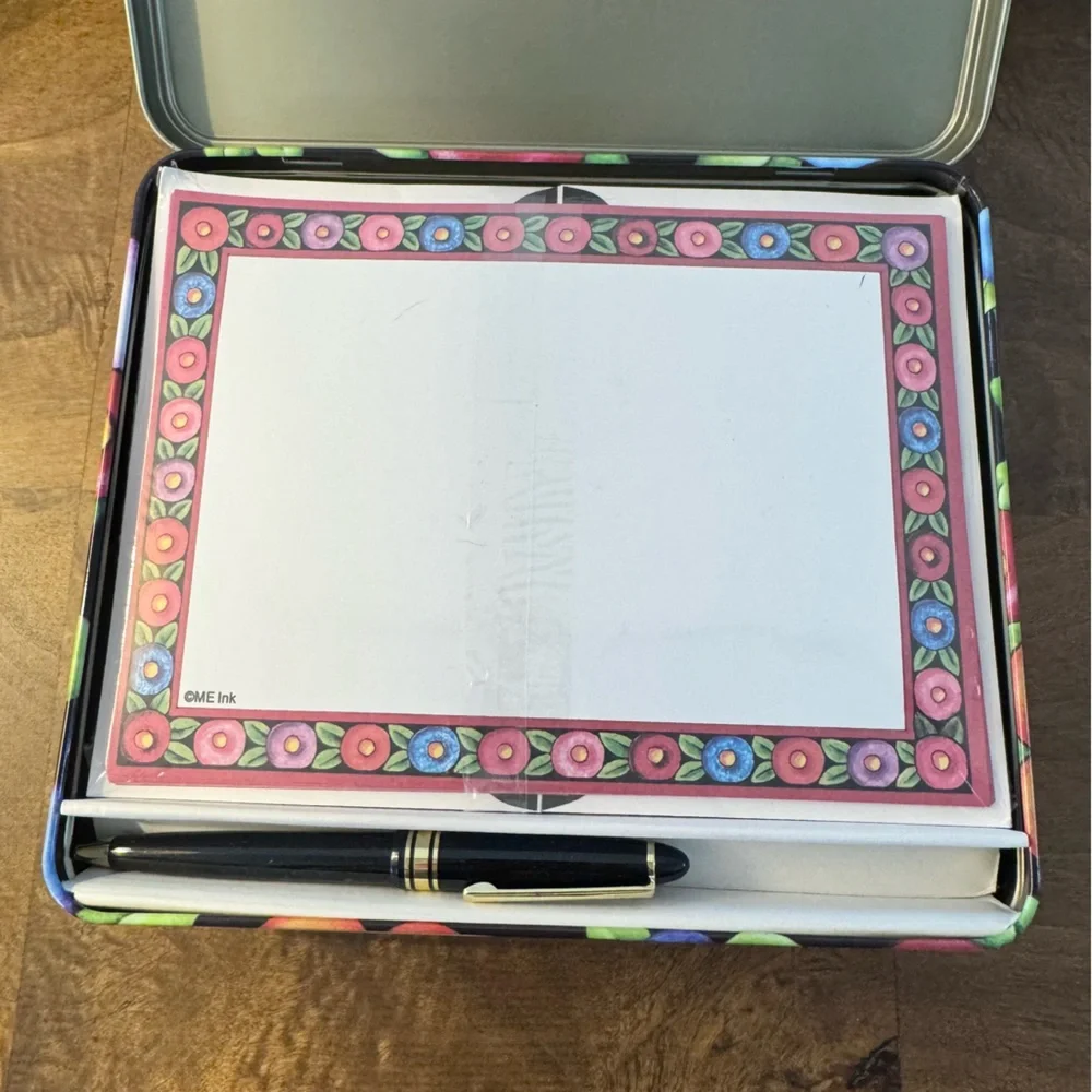 NIB Vintage MARY ENGELBREIT 'She Who Laughs' Stationery set in Tin Box